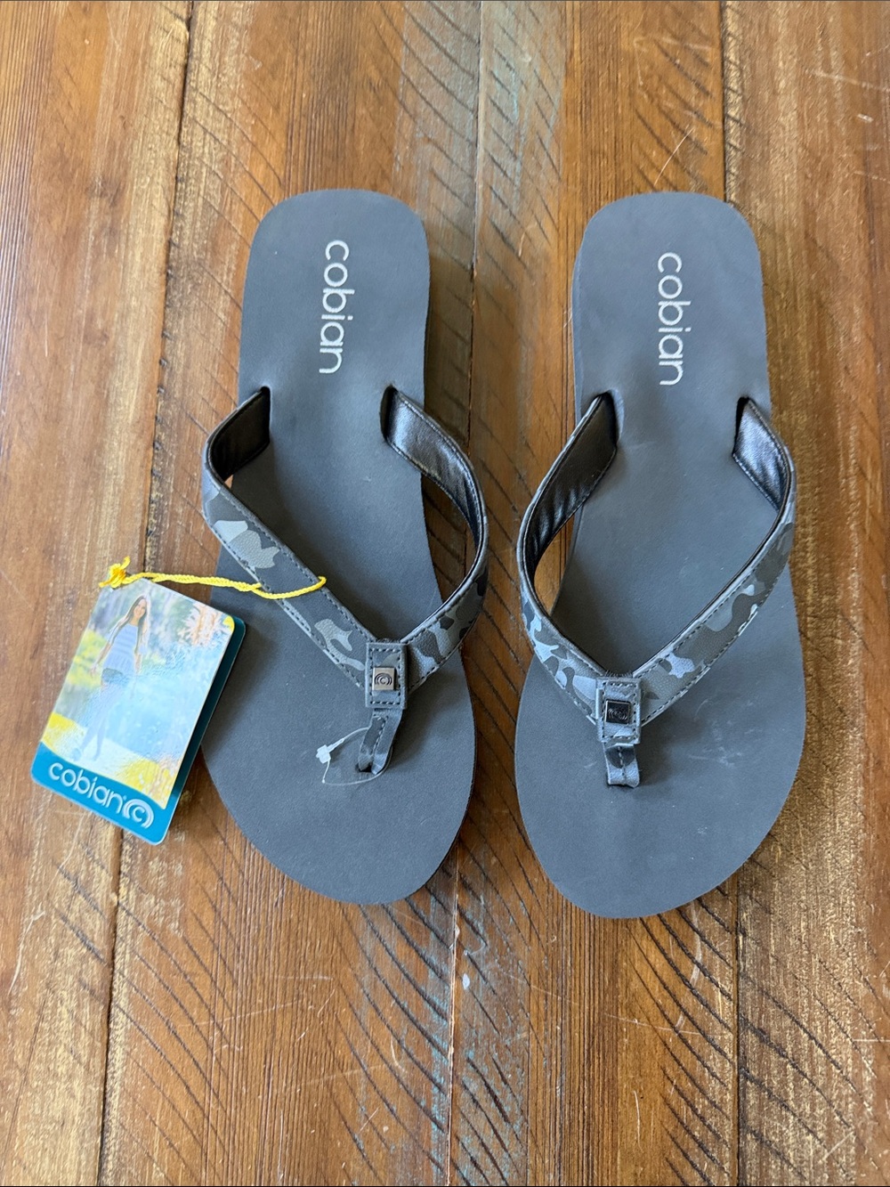 Women’s Cobian Flip Flop Sandal Shoes New With Tags NWT Size 9